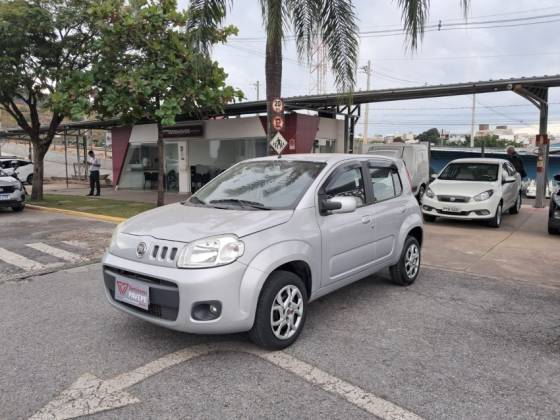 FIAT UNO 1.0 WAY 8V FLEX 4P MANUAL FIAT UNO 1.0 WAY 8V FLEX 4P MANUAL